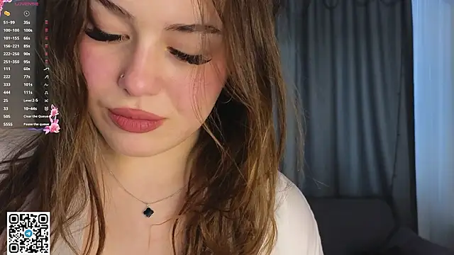 KristiGroune online show from February 3, 2026, 6:11 am