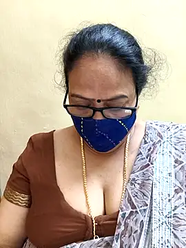 heera-rani online show from December 2, 2025, 9:55 am