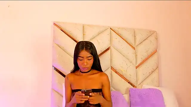 AlanaDoll online show from June 27, 2026, 4:02 pm