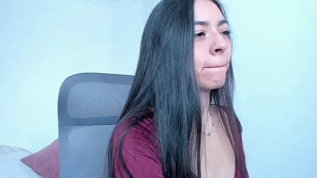 Snapshot of canelleGarces chatting on June 24, 2026, 2:15 pm canelleGarces online show from June 24, 2026, 2:15 pm
