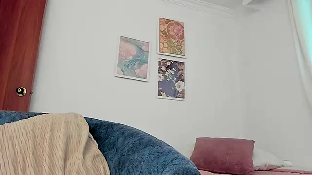 canelleGarces online show from February 26, 2026, 9:48 pm