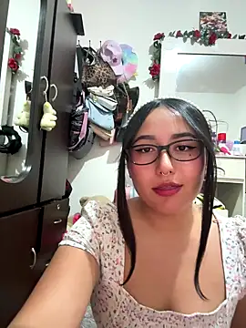 saranghae  online show from September 17, 2025, 3:30 am