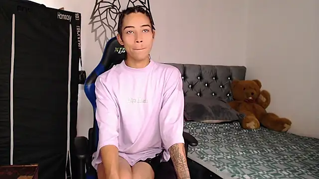 Sweet-Cris online show from September 15, 2025, 3:01 pm