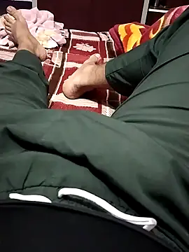 hunk28 6 online show from October 28, 2025, 6:40 pm