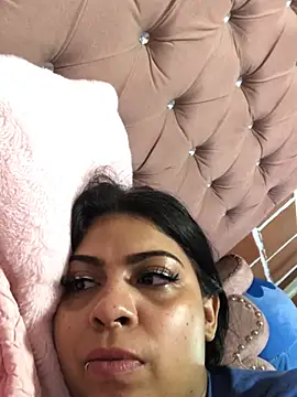 Rachellcooperrr online show from June 17, 2026, 8:14 am