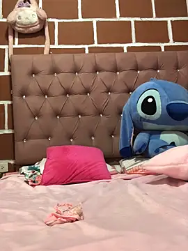 Snapshot of Rachellcooperrr chatting on March 12, 2026, 9:08 pm Rachellcooperrr online show from March 12, 2026, 9:08 pm