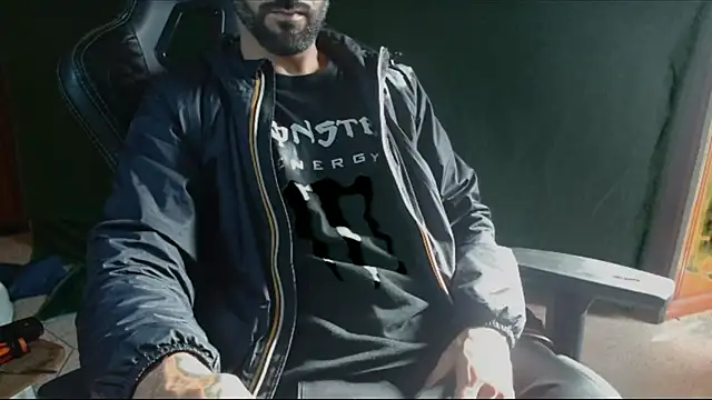 JUSTFORRICH online show from April 2, 2026, 4:46 pm