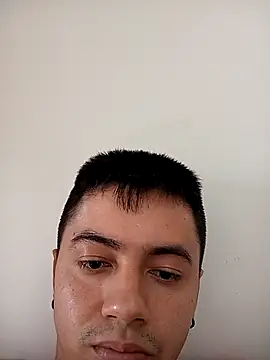 Snapshot of andresSalasSS chatting on April 15, 2026, 4:22 pm andresSalasSS online show from April 15, 2026, 4:22 pm