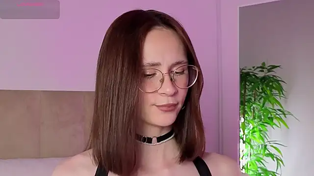 MartaBrent online show from June 4, 2026, 5:17 pm