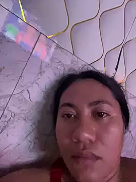 Madona1993 online show from April 24, 2026, 2:02 am