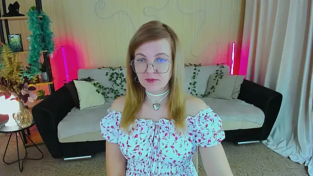 YourUniverser online show from December 2, 2025, 9:33 am