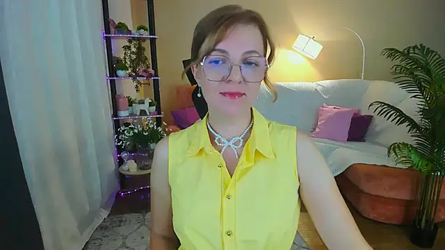 YourUniverser online show from September 18, 2025, 4:15 am