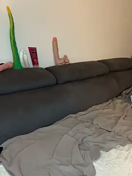 Snapshot of Lesamantssexy chatting on February 19, 2026, 8:17 pm Lesamantssexy online show from February 19, 2026, 8:17 pm