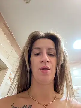 Snapshot of EvvaMur chatting on February 12, 2026, 1:49 am EvvaMur online show from February 12, 2026, 1:49 am