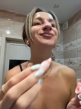 Snapshot of EvvaMur chatting on February 7, 2026, 1:57 am EvvaMur online show from February 7, 2026, 1:57 am