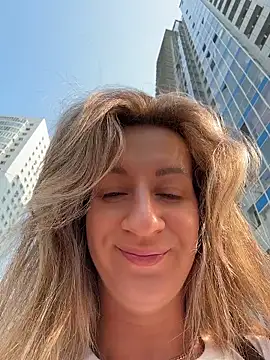 EvvaMur online show from June 20, 2026, 1:54 am