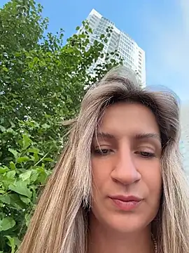 EvvaMur online show from July 13, 2026, 2:44 am
