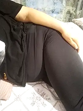 Snapshot of zerdaliii chatting on February 22, 2026, 6:31 pm zerdaliii online show from February 22, 2026, 6:31 pm