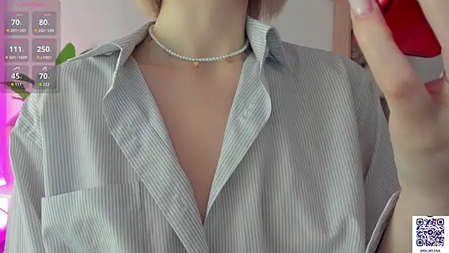 Ice Strawberry online show from March 7, 2026, 3:02 am