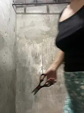 wildpussycat69 online show from June 21, 2026, 9:04 am