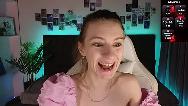 kaleriyaa  online show from February 18, 2026, 1:25 am