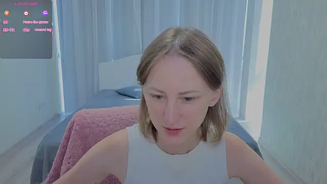 LuluChiiii online show from September 11, 2025, 9:53 am