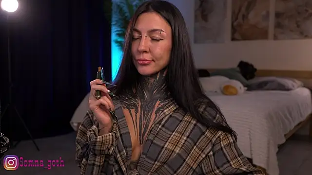 Snapshot of Alise_Eve_ chatting on March 31, 2026, 5:37 pm Alise Eve online show from March 31, 2026, 5:37 pm