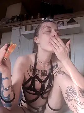 Snapshot of marijacucu chatting on March 21, 2026, 2:54 pm marijacucu online show from March 21, 2026, 2:54 pm