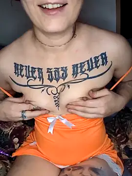 Snapshot of marijacucu chatting on September 9, 2025, 5:06 am marijacucu online show from September 9, 2025, 5:06 am