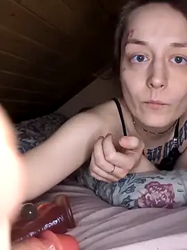 marijacucu online show from April 29, 2026, 8:37 pm