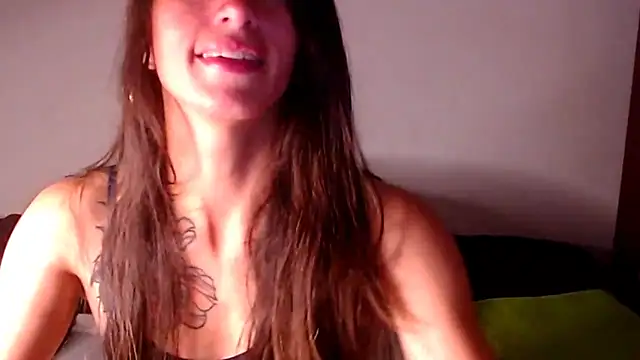 Snapshot of NathaSlave chatting on May 27, 2026, 5:04 am NathaSlave online show from May 27, 2026, 5:04 am