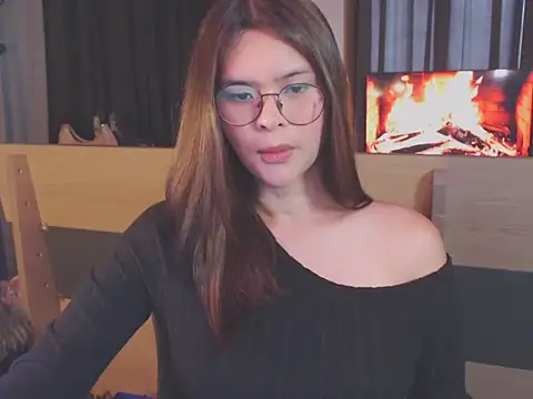 BonnyTyra online show from February 28, 2026, 2:44 am