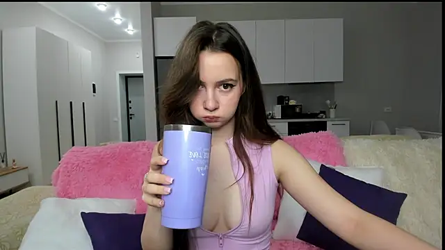 Mila killa online show from November 7, 2025, 12:59 am