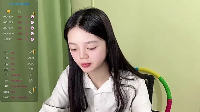 Nicole-13 online show from October 5, 2025, 12:51 pm