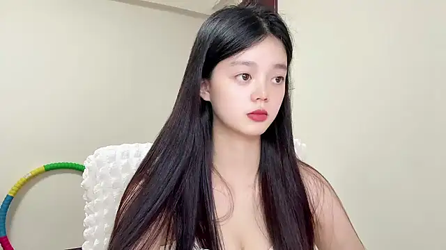 Nicole-13 online show from June 18, 2026, 12:21 pm