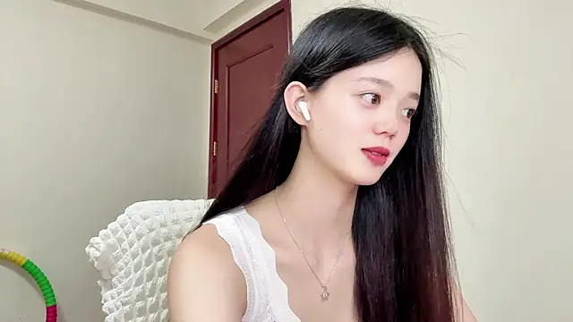 Nicole-13 online show from July 5, 2026, 10:11 am