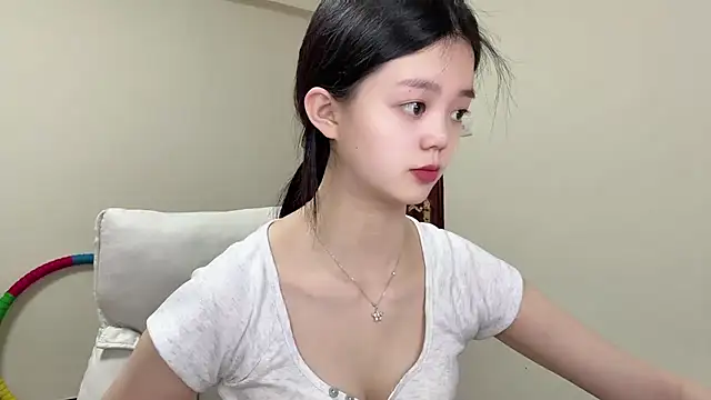 Nicole-13 online show from April 25, 2026, 12:30 pm