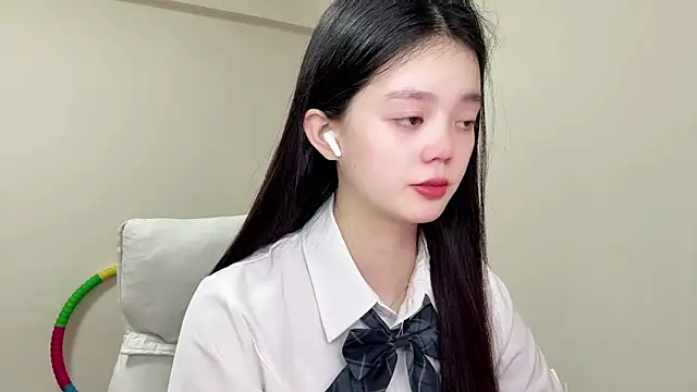 Nicole-13 online show from June 10, 2026, 12:50 pm