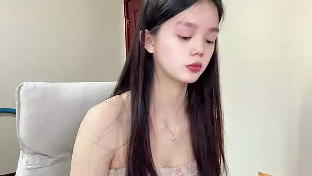Nicole-13 online show from April 30, 2026, 11:09 pm