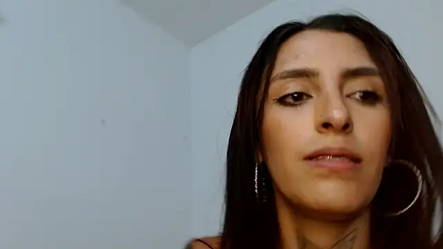 suzanhot 30 online show from September 13, 2025, 7:36 pm