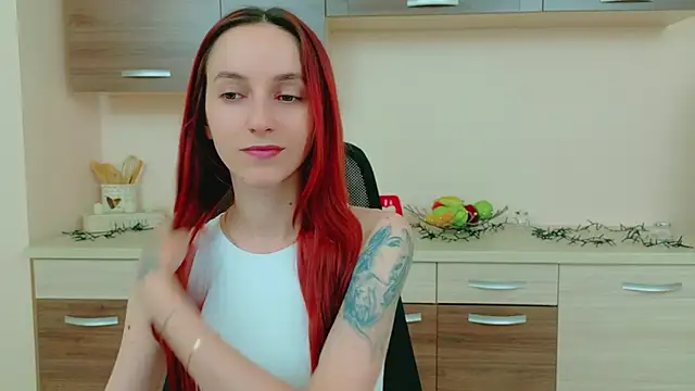 Julia Jae online show from April 30, 2026, 6:42 am