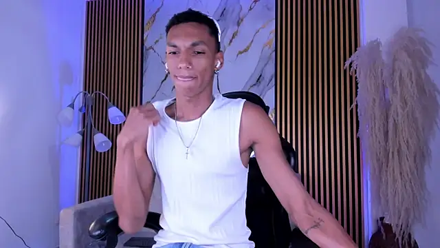 JulienSaint online show from April 22, 2026, 11:50 am