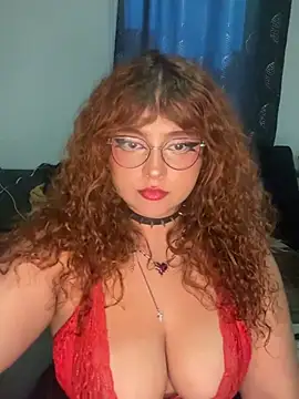 SamanthaaReed online show from July 8, 2026, 4:02 am