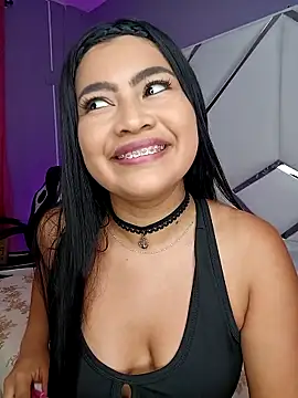 LunaaRosse online show from September 17, 2025, 9:39 pm