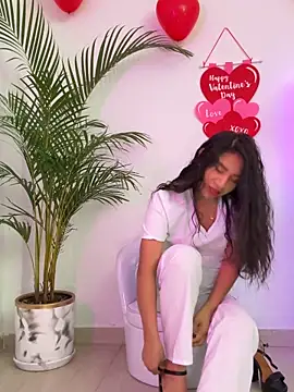 Ariana2017 online show from February 11, 2026, 11:04 pm