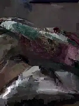 Snapshot of imed692 chatting on October 7, 2025, 5:03 pm imed692 online show from October 7, 2025, 5:03 pm