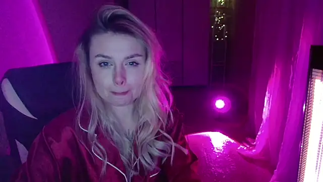 AngelicaHollywood online show from February 11, 2026, 8:20 pm