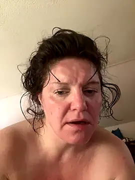 lisamarie4385 online show from November 7, 2025, 6:34 pm