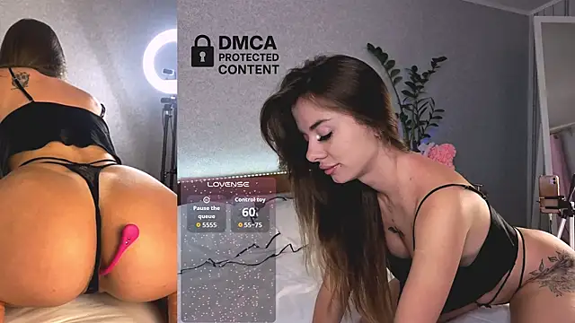 Siren Bloom online show from November 25, 2025, 5:46 pm