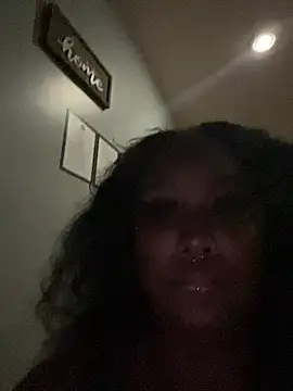 Snapshot of Cocomamii1 chatting on June 17, 2026, 7:19 am Cocomamii1 online show from June 17, 2026, 7:19 am